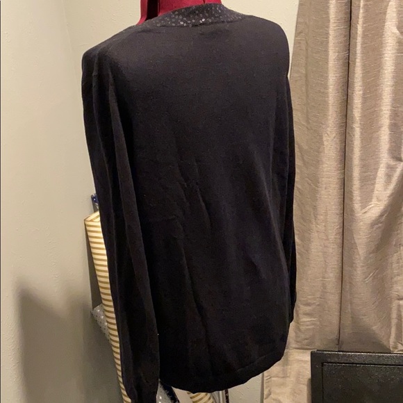 Black sweater with sequin accents - Picture 4 of 5